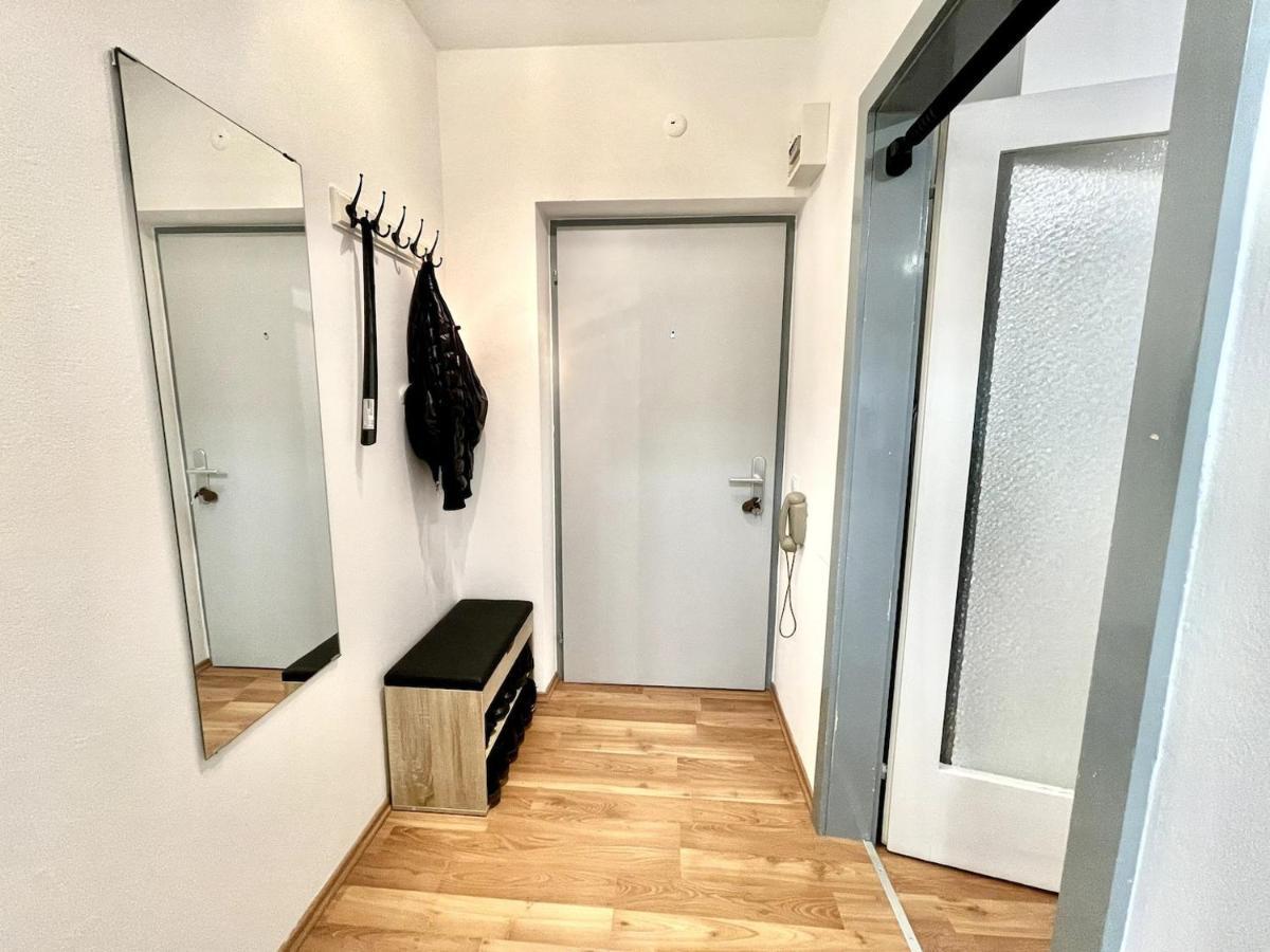Free Parking - Quiet Apartment With Wi-Fi And Kitchen Инсбрук Экстерьер фото